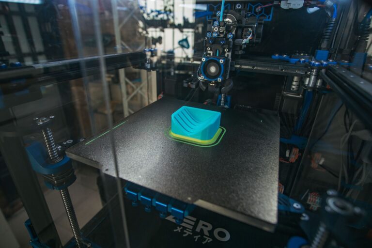 Pour une pièce 3D, la matière coûte 1,50 €, le devis peut dépasser 30 €